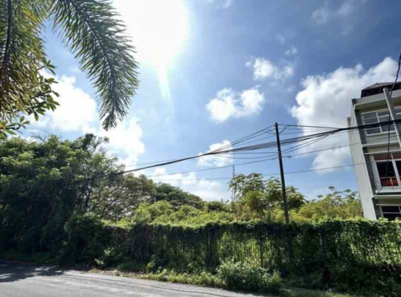 dijual tanah jl dharmawangsa benoa kec