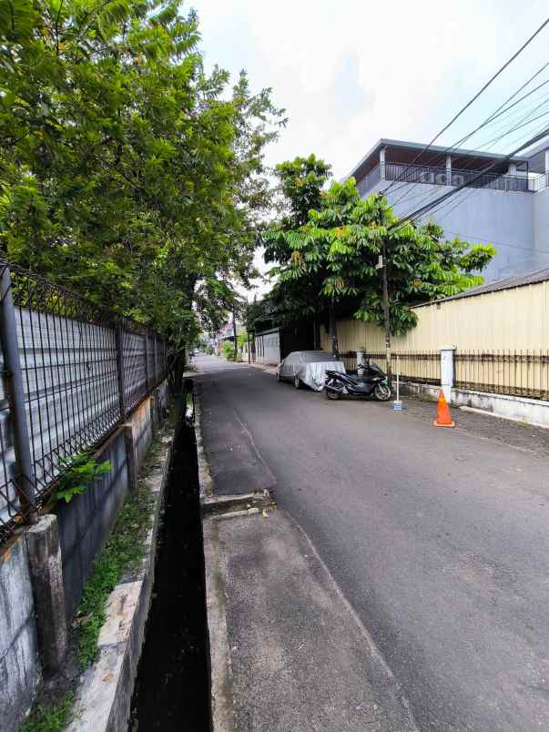 dijual tanah jl kembang abadi 1