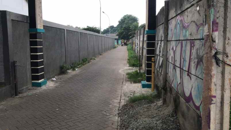 dijual tanah lokasi di belakang apartement silk town