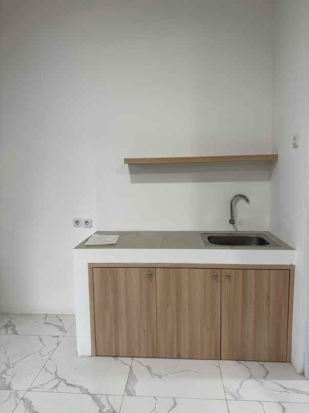 dijual unit villa timeless sevilla lokasi dekat uii