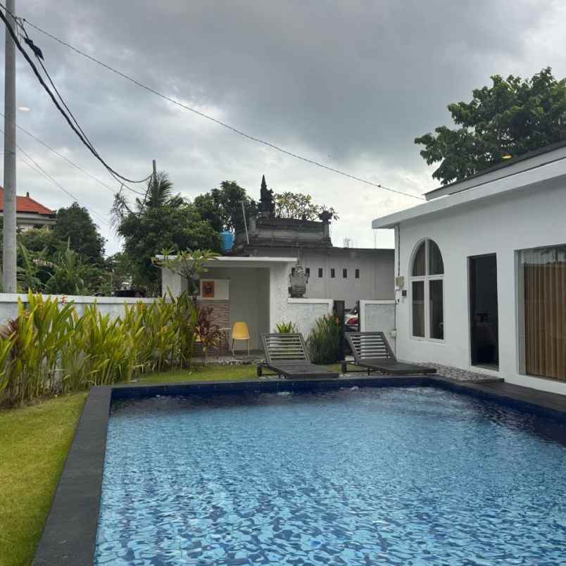 dijual villa buduk