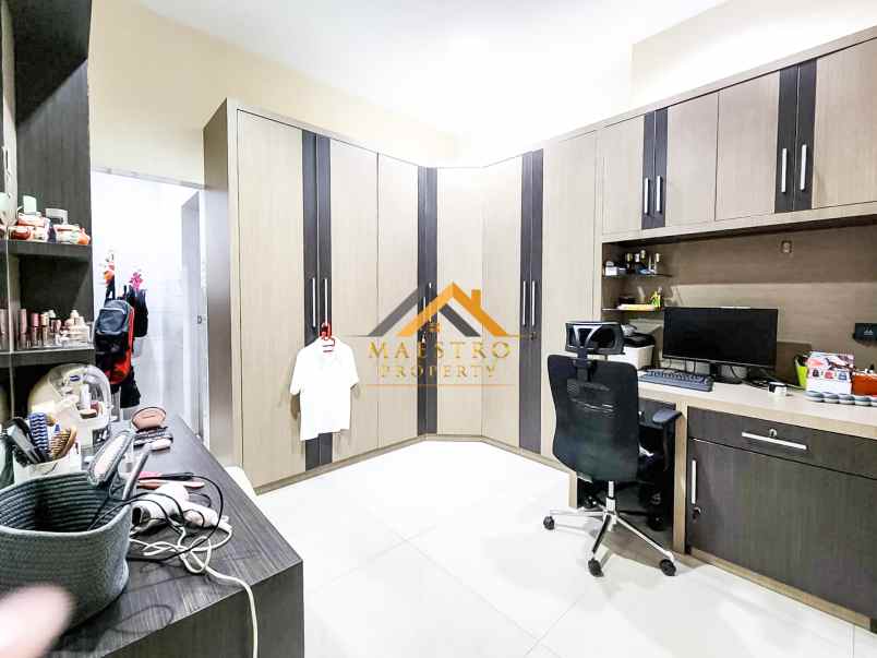 dijual villa komplek cemara asri jalan