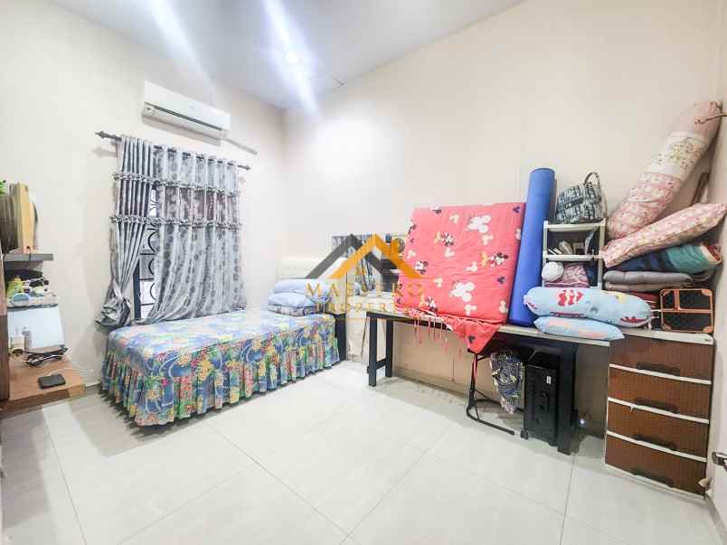 dijual villa komplek mutiara residence