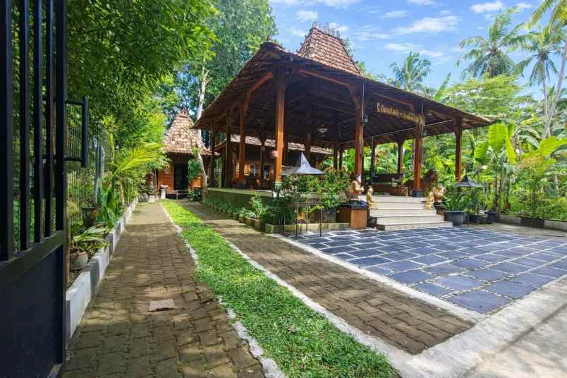 dijual villa srandakan