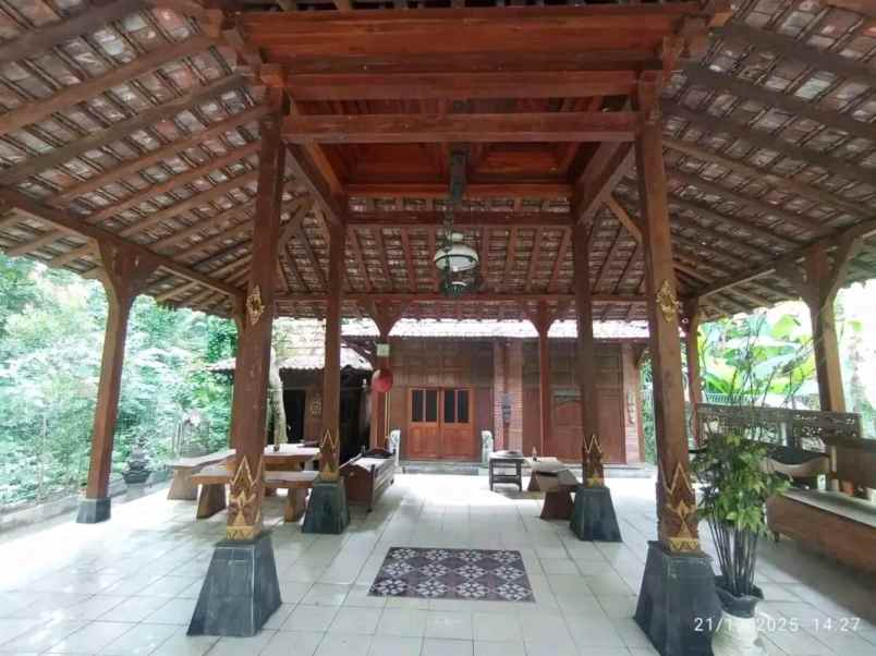 dijual villa srandakan