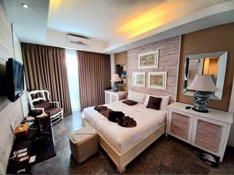 dijual villa the kanjeng petitenget