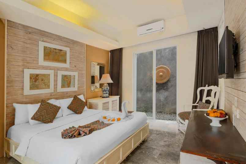 dijual villa the kanjeng petitenget