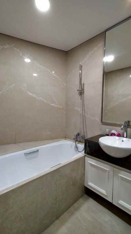 disewakan apartemen one icon