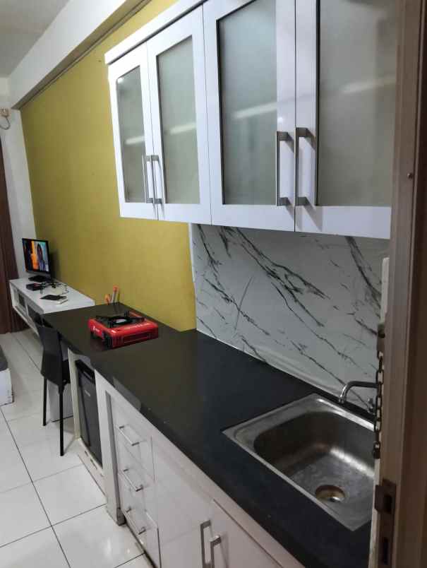 disewakan apartemen puncak permai surabaya