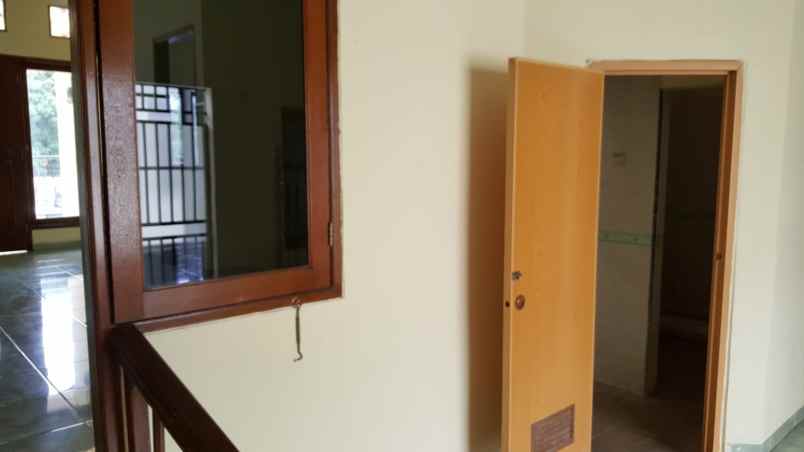 disewakan ruko gudang kantor jalan karet pedurenan