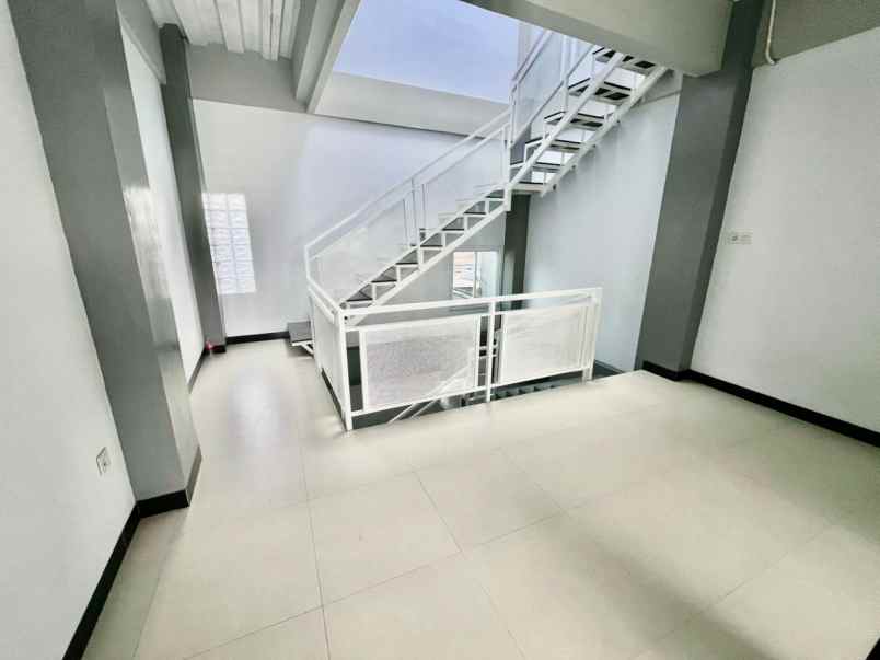 disewakan ruko gudang kantor jl jengki rt 08 rw 12 no 8
