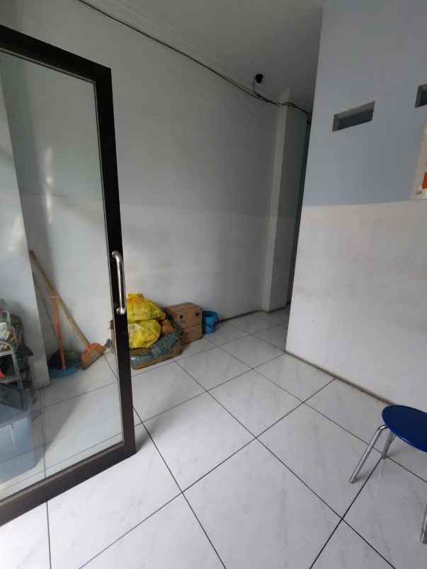 disewakan ruko semut square cocok untuk usaha