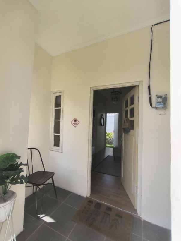 disewakan rumah baru gress royal emran kedamean gresik