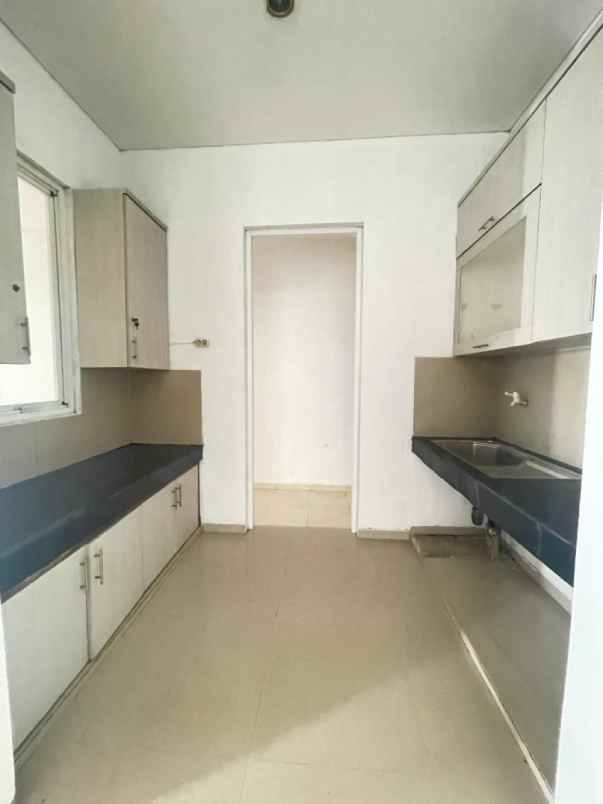 disewakan rumah cluster regina metland