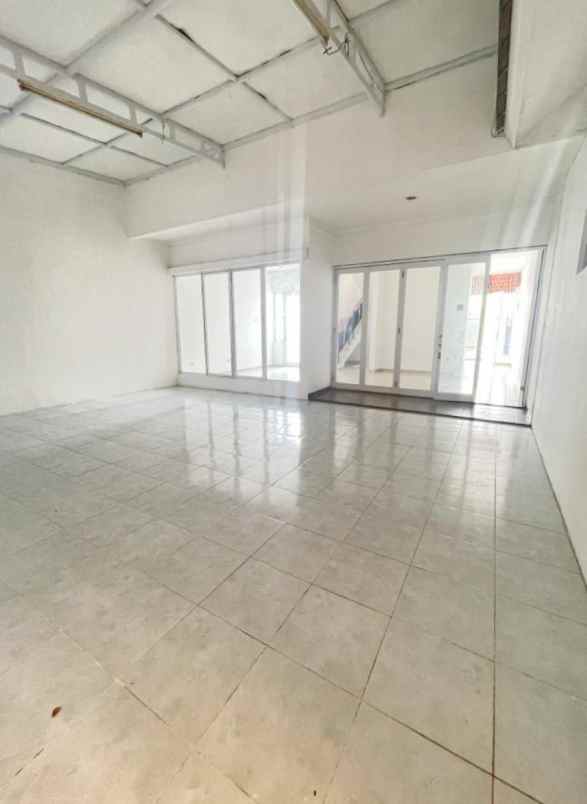 disewakan rumah cluster regina metland