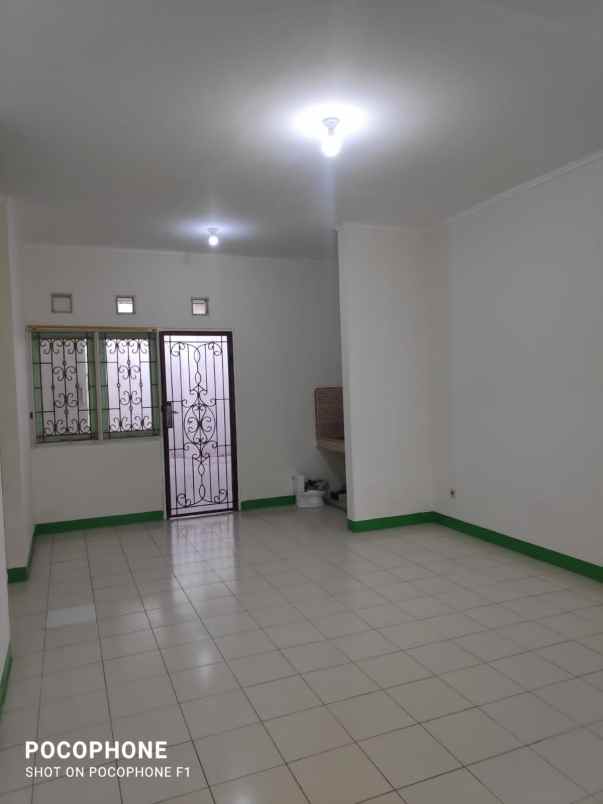 disewakan rumah cluster taman sari harapan