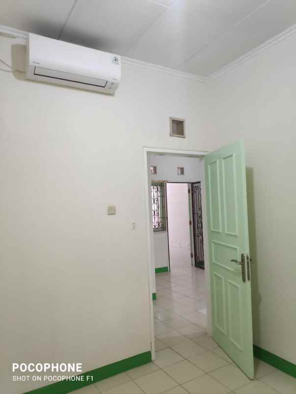 disewakan rumah cluster taman sari harapan