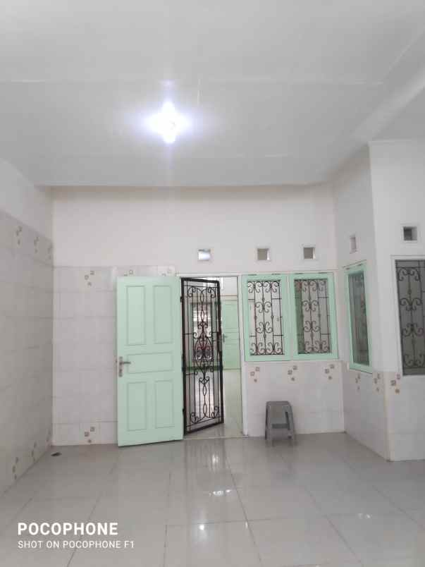 disewakan rumah cluster taman sari harapan