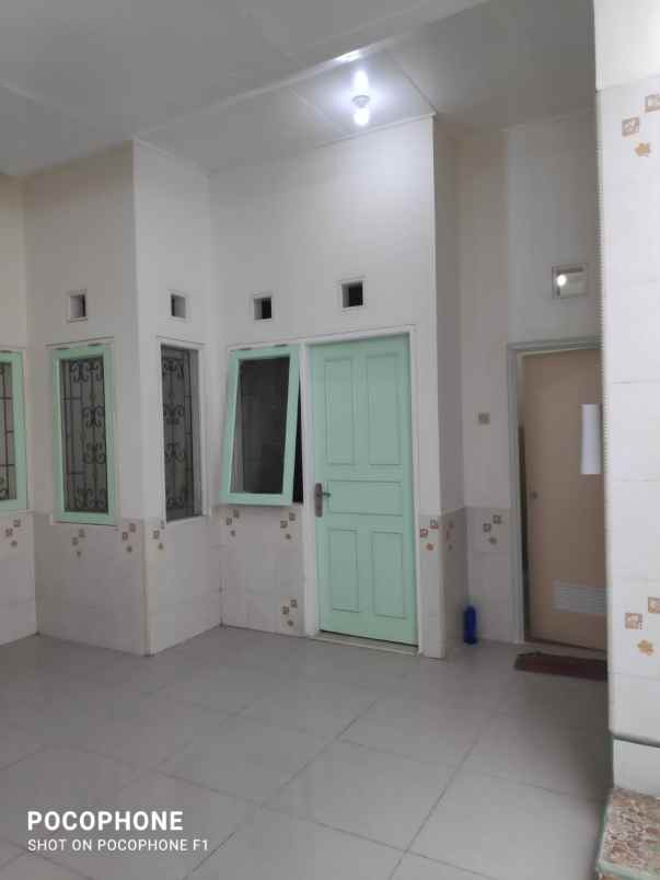 disewakan rumah cluster taman sari harapan