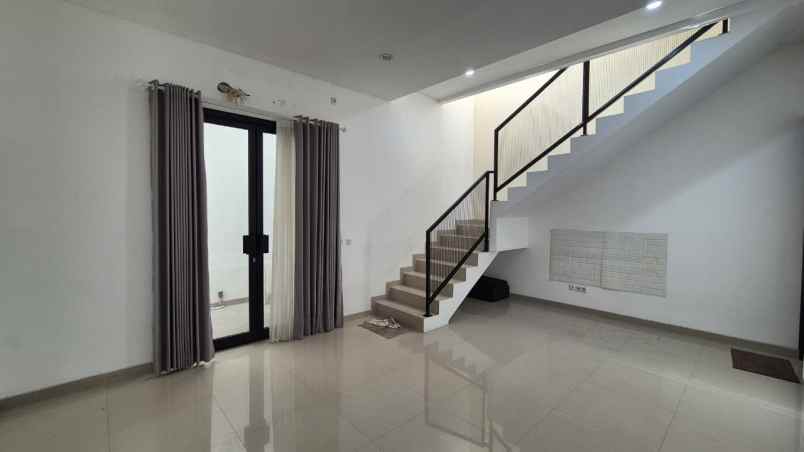 disewakan rumah darmo harapan indah