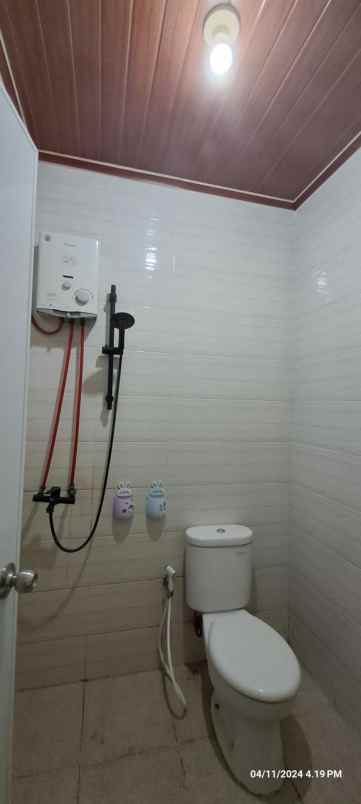 disewakan rumah green ara