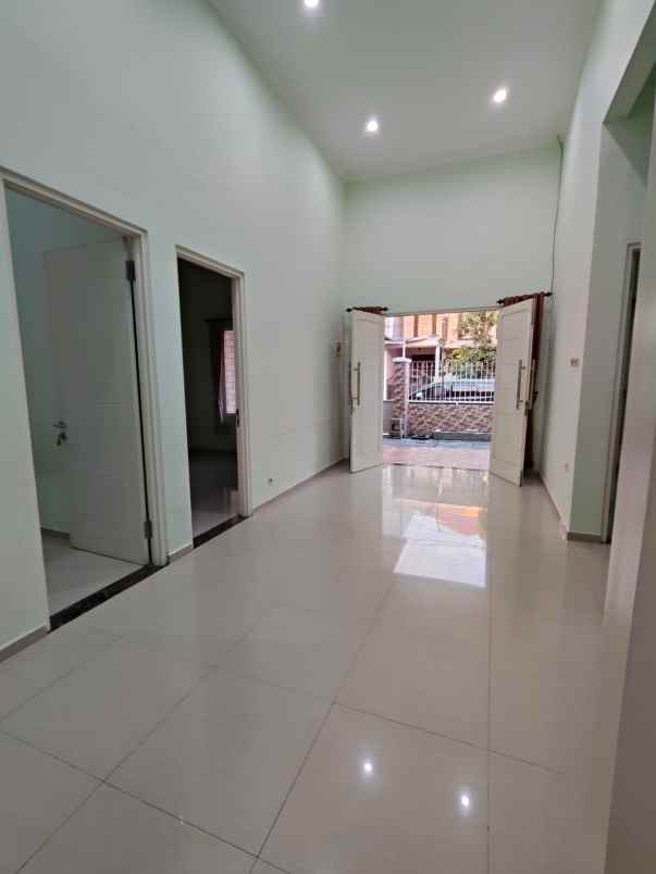 disewakan rumah griya babatan mukti
