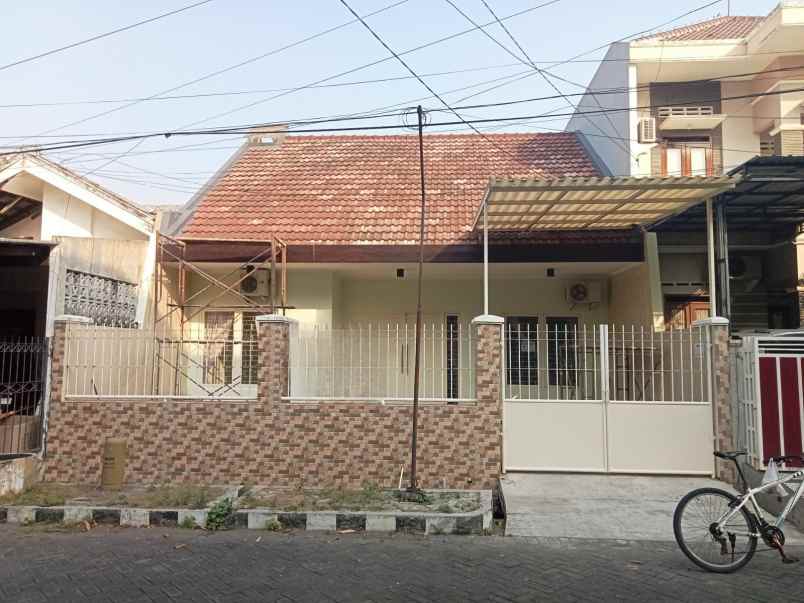 disewakan rumah griya babatan mukti
