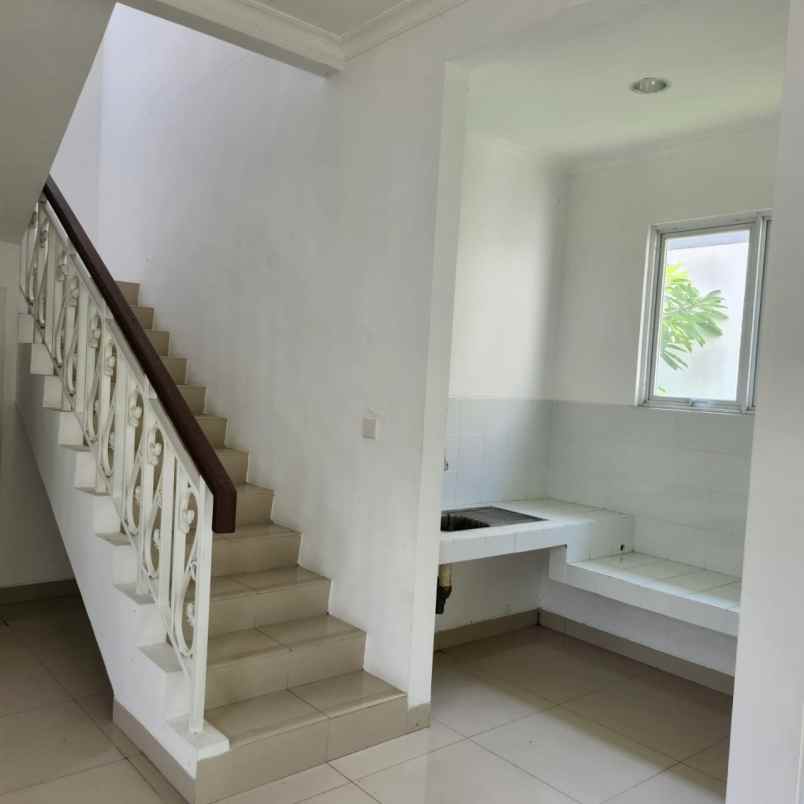disewakan rumah jakarta garden city jgc cakung