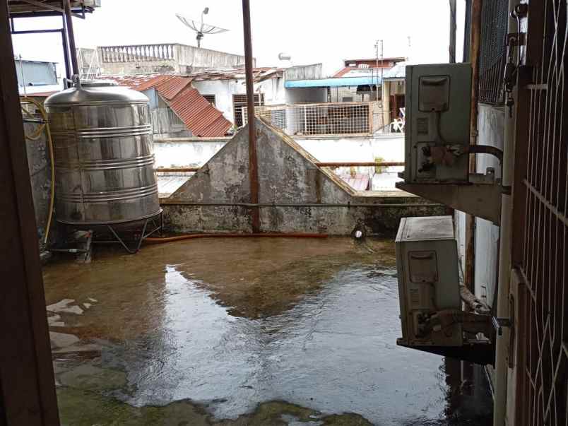 disewakan rumah jalan sumarsono ujung gg persatuan