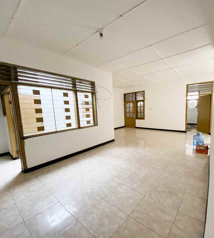 disewakan rumah jl cipinang baru bunder