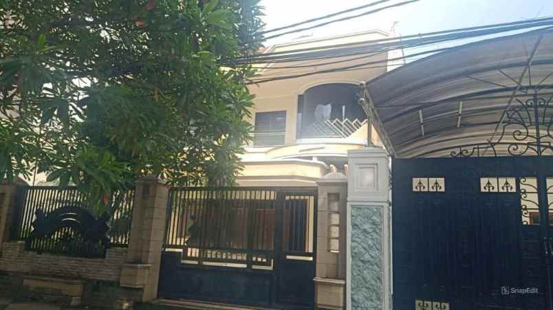 disewakan rumah jl sriwijaya surabaya pusat