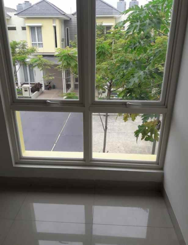 disewakan rumah jln taruma jaya setia asih