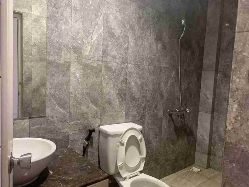 disewakan rumah komplek mpr