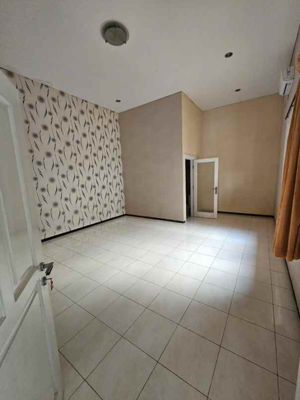 disewakan rumah nirwana eksekutif wonorejo