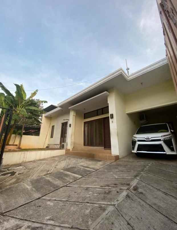 disewakan rumah siap huni di pulomas jakarta timur