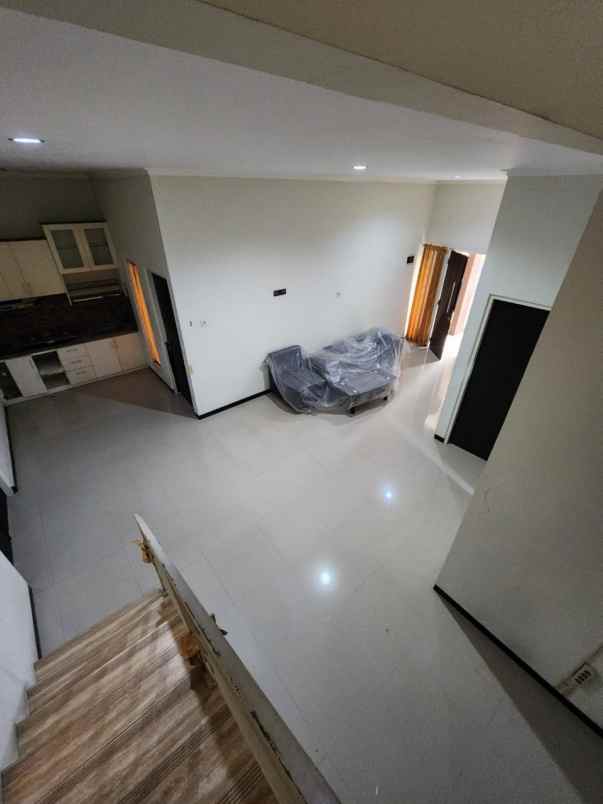 disewakan rumah taman rivera regency