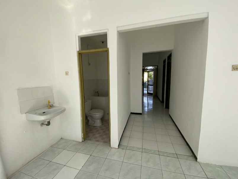 disewakan rumah wiguna tengah
