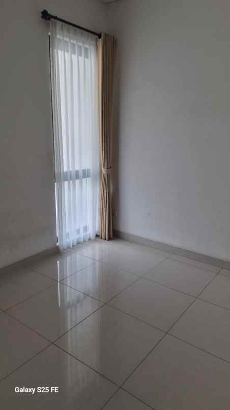 disewakan rumah wisteria metland menteng