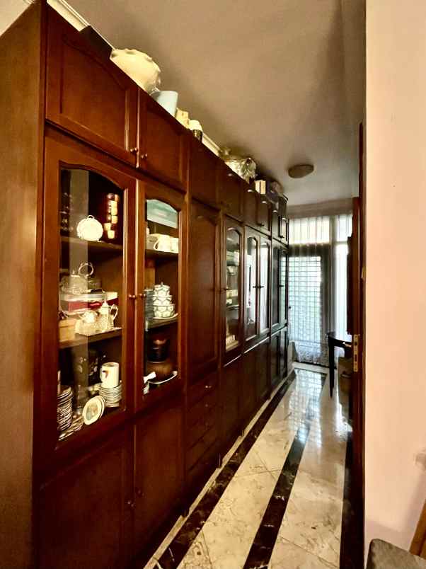 exclusive listing rumah modern 500 m jakarta selatan