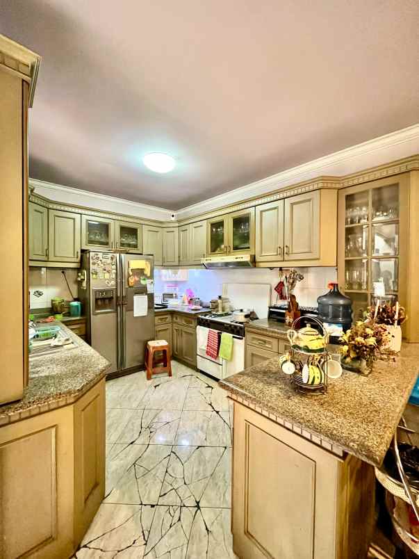exclusive listing rumah modern 500 m jakarta selatan