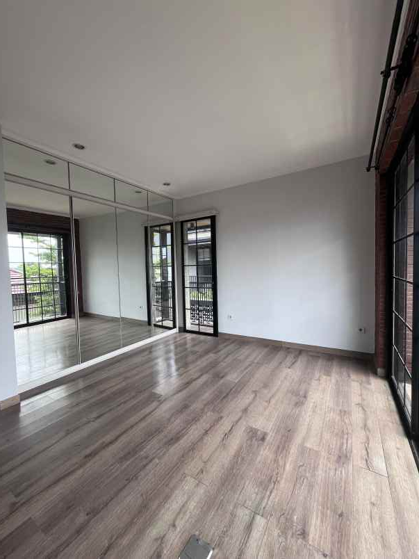 for sale european style townhouse at cipete