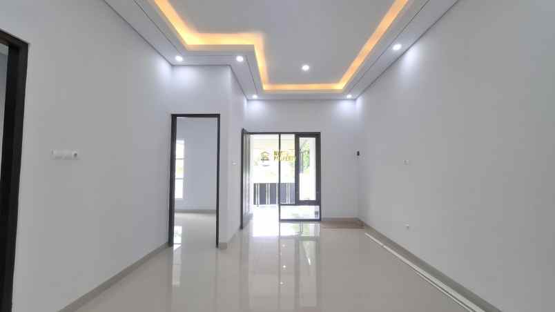 hunian muat 2 mobil lokasi di jakal sleman