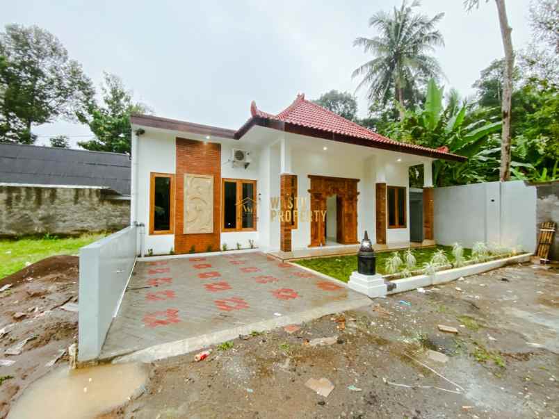 joglo etnk jawa 12 menit dari candi borobudur 500jt