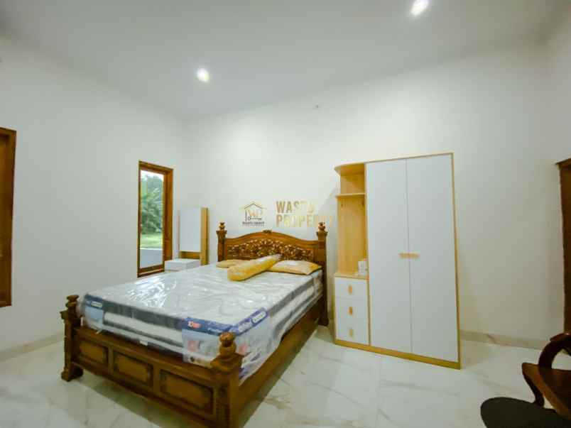 joglo etnk jawa 12 menit dari candi borobudur 500jt