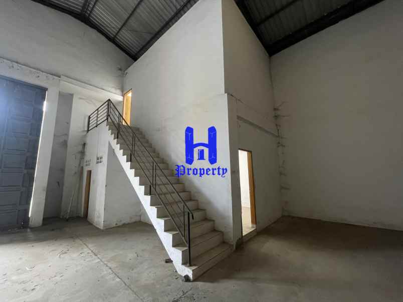 jual gudang siap pakai di komp sm raja warehouse medan