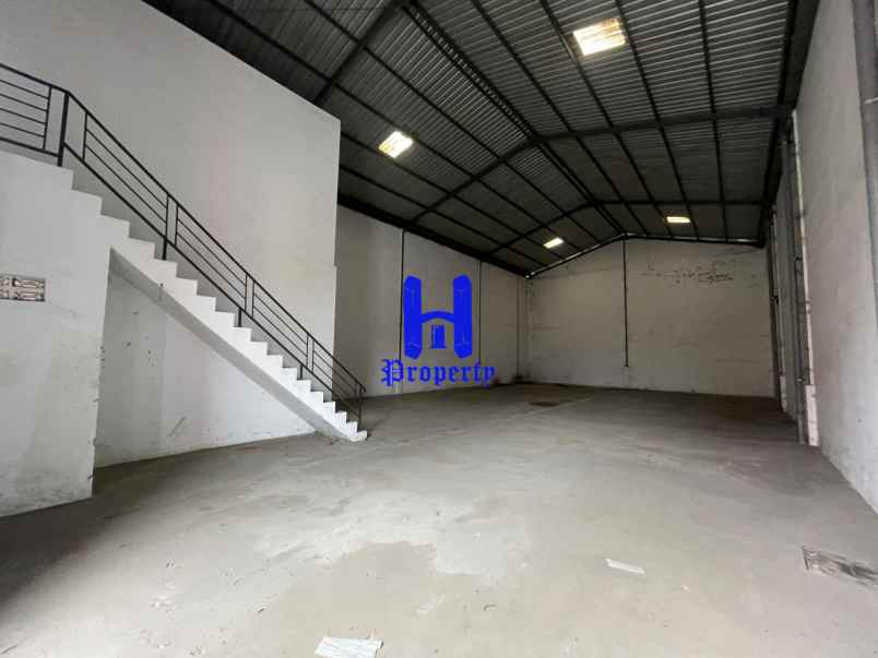 jual gudang siap pakai di komp sm raja warehouse medan