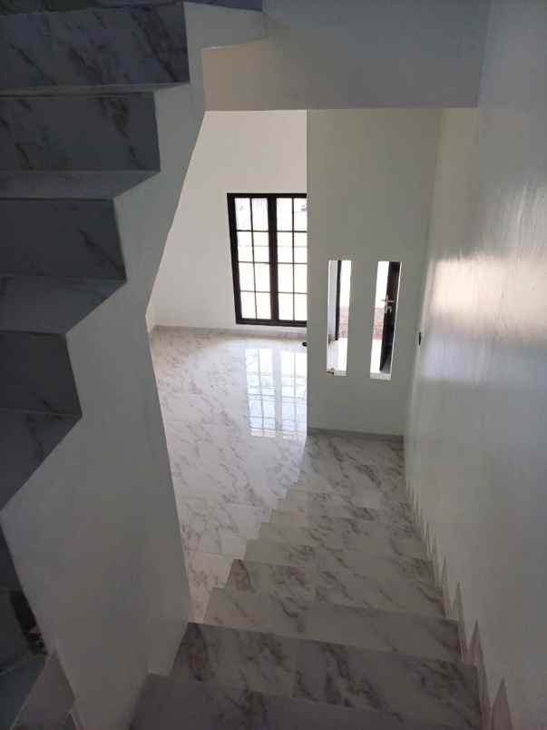 jual rumah di harapan indah bekasi c0640