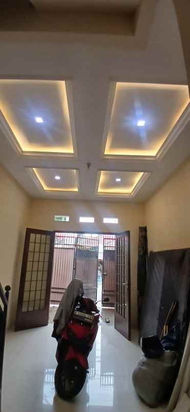 jual rumah di jalan batu ampar condet jakarta timur