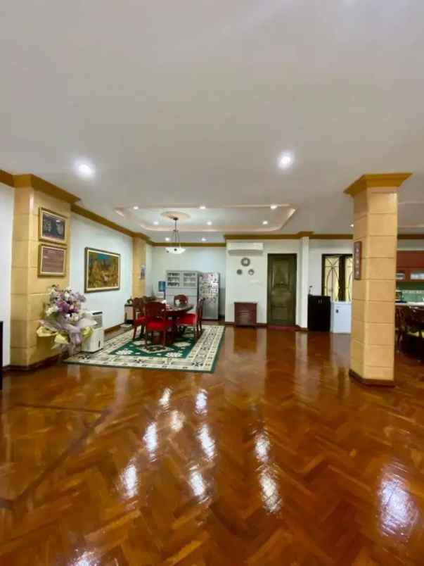 jual rumah mewah pondok indah bangunan 3 lantai