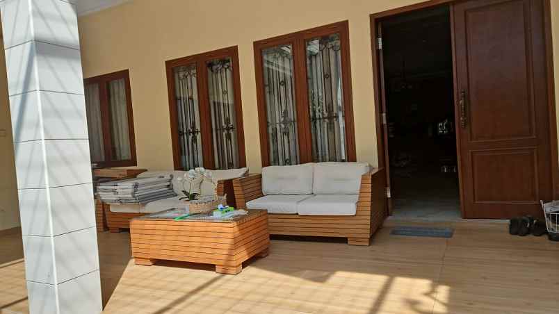 jual rumah mewah siap huni di jalan gununglaya cirebon